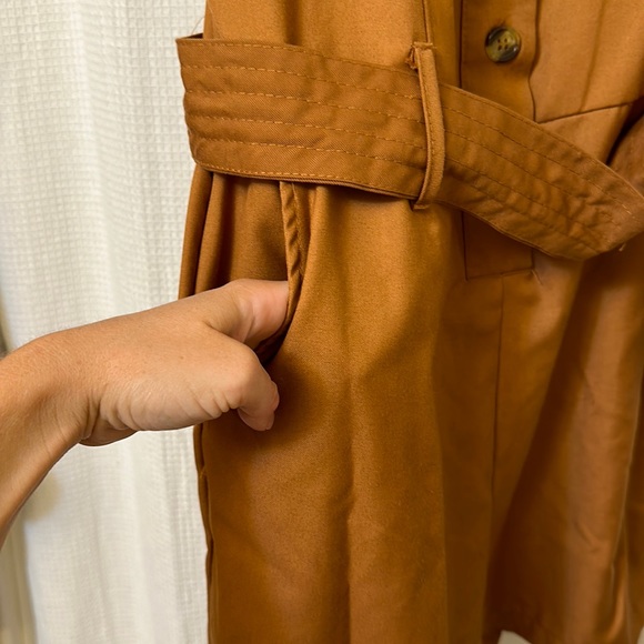 NWOT- Caramel & tortoise shorts romper w/ removable belt & functional buttons :) - Picture 4 of 7